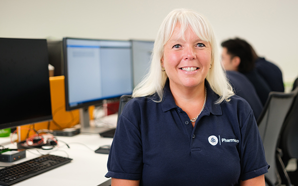 pharmaxo_compounding_staff6_600x375